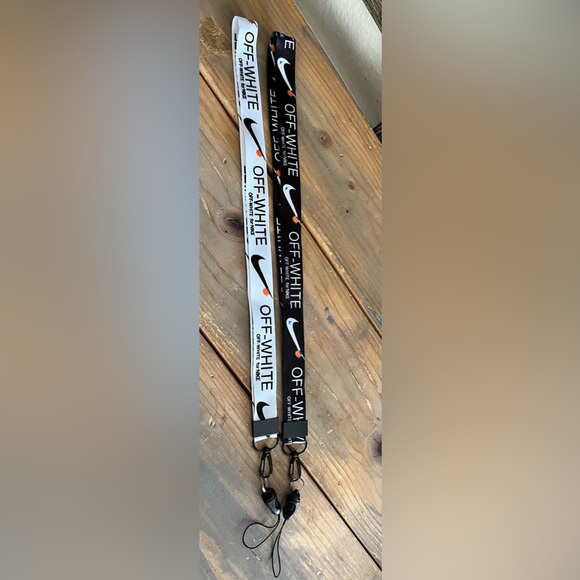 NIKE Lanyard Keychain - Picture 2 of 7